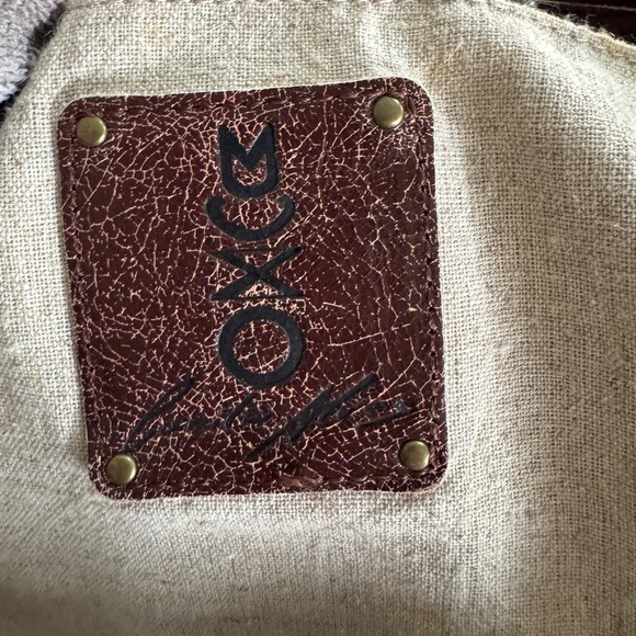 MUXO By Camila Alves Tribal Accents Large Tote Bag & Bottom Zip Compartment - Picture 3 of 4